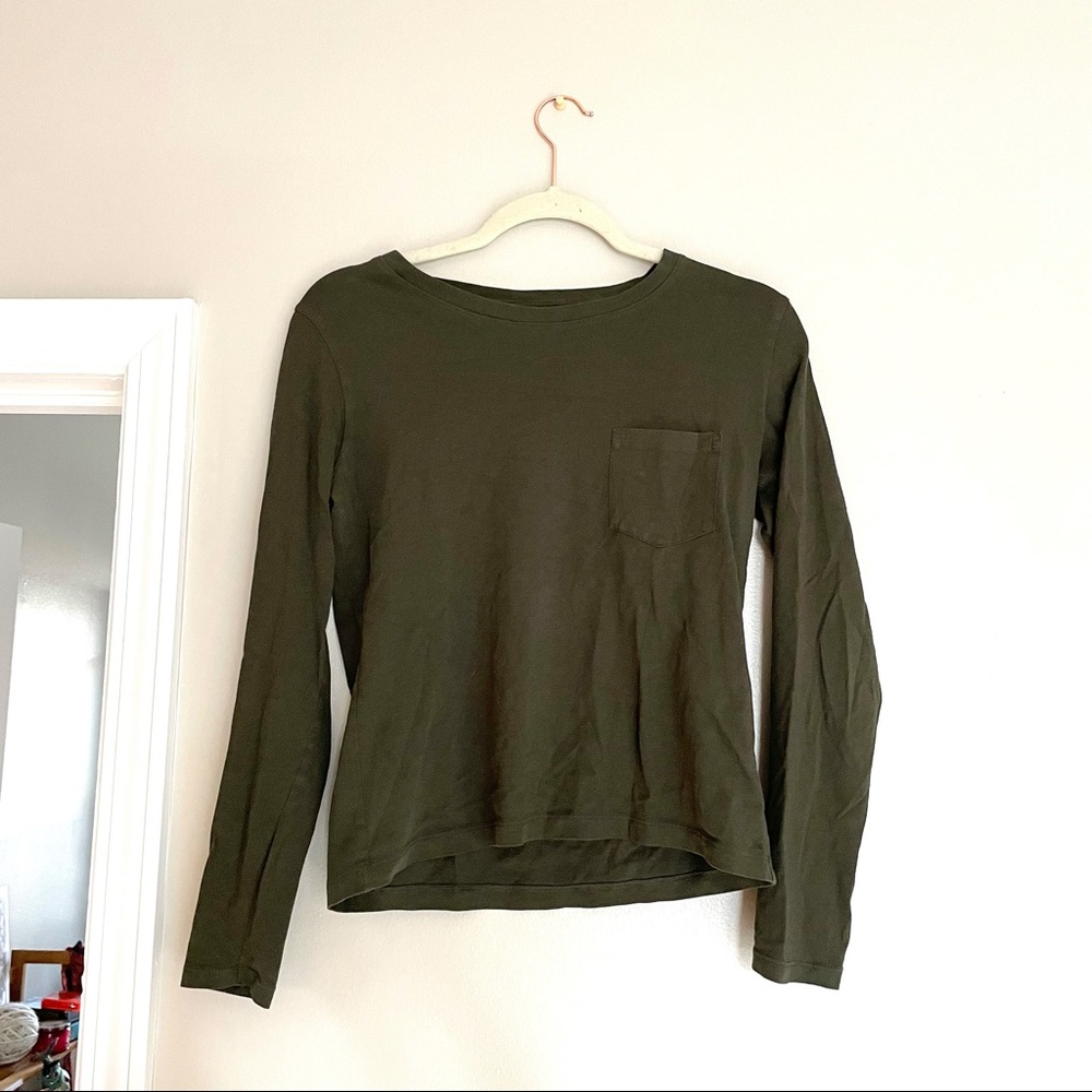Everlane long sleeve box tee